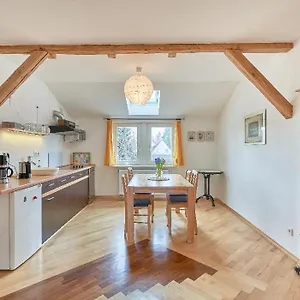 ferienwohnung-neukolln.find-berlin-hotels.com/