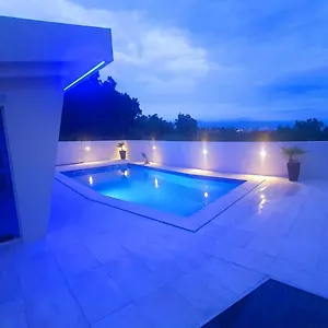 apartment-eduarda.in-istria.net/